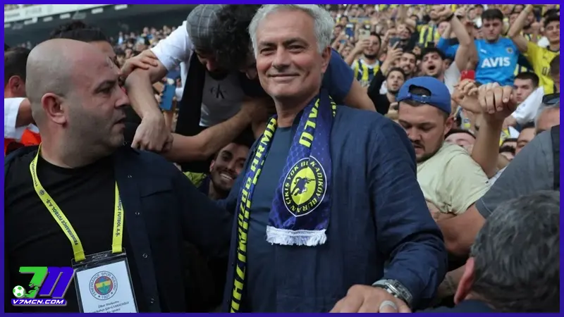 Dưới Sự Dẫn Dắt Của Mourinho, Fenerbahçe Được Kỳ Vọng Sẽ Bước Vào Một Kỷ Nguyên Mới